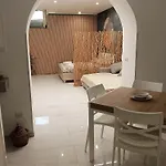 Апартаменты Dionisio House