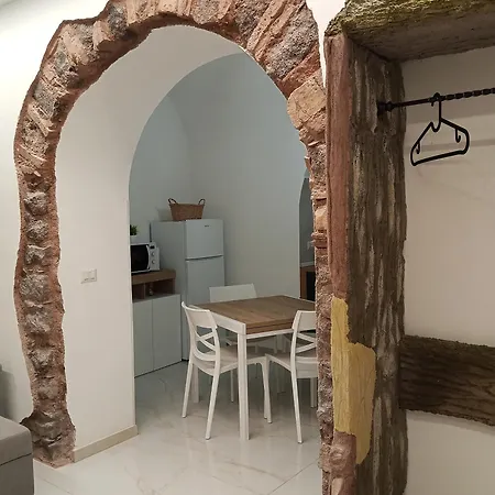 Dionisio House Apartman