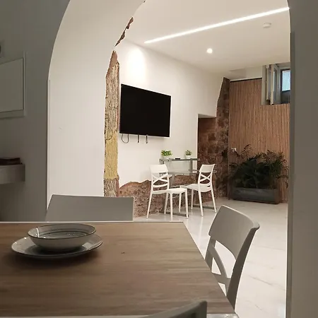 Dionisio House * קטאניה