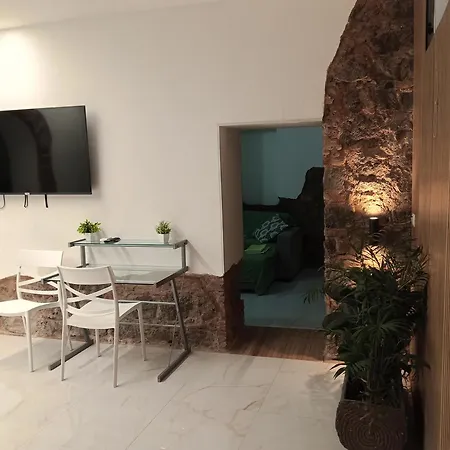 Dionisio House Апартаменты *